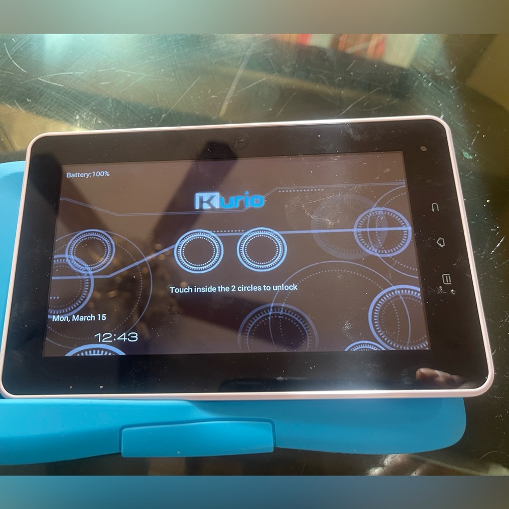 Kurio 7 notebook, 4G like new! With USB charger.